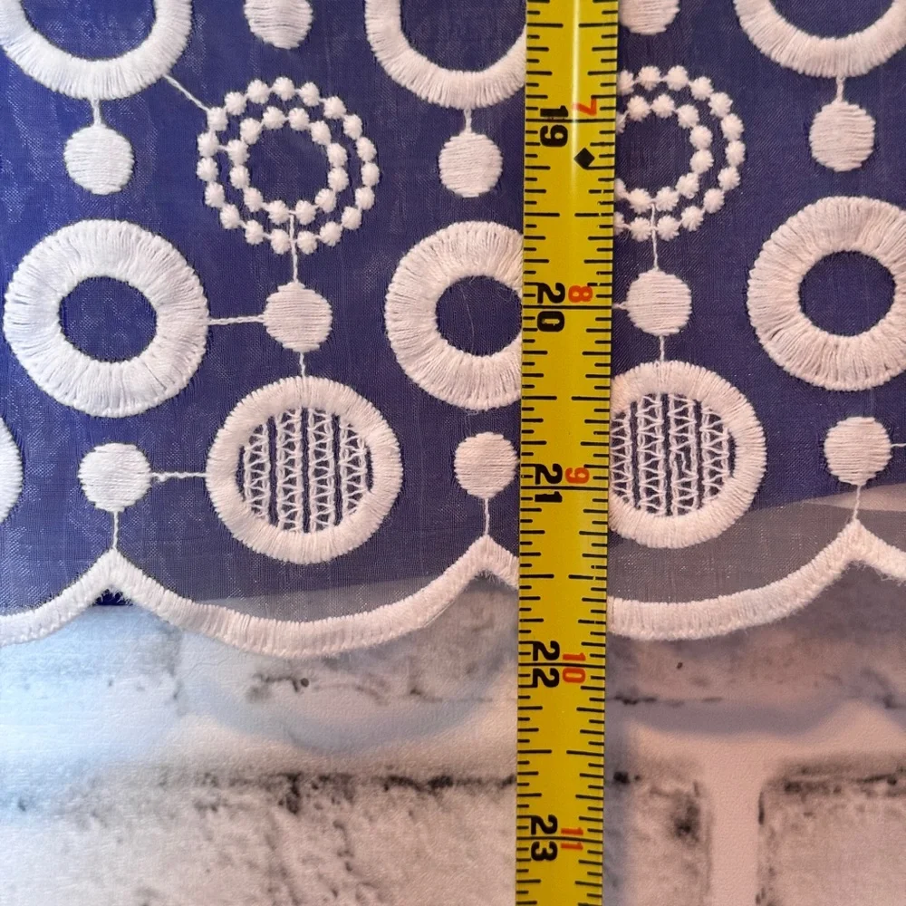 Liz Claiborne Blue and White‎ Sleeveless Top embroidered overlay ombré look - Picture 5 of 9